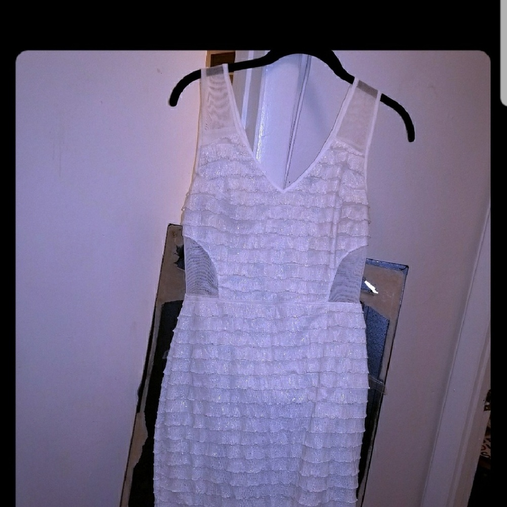 Dress - Picture 5 of 5